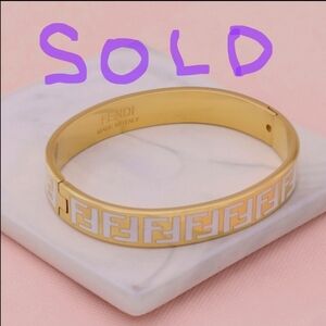 Women's Fashion Bracelet